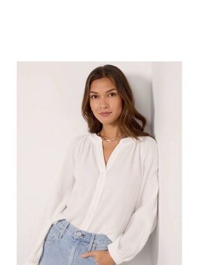 Evereve White Button-Front Gauze Blouse